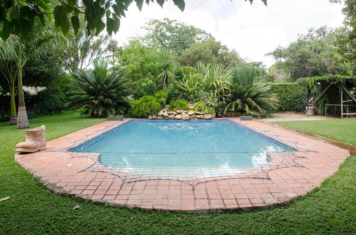 Hillside Manor Hotel Bulawayo Exterior foto